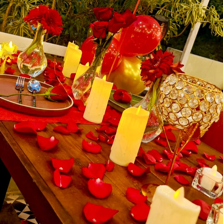 Enjoy Candle Light Dinner in Hyderabad with Your Girlfriend or Boyfriend on this Valentines Day